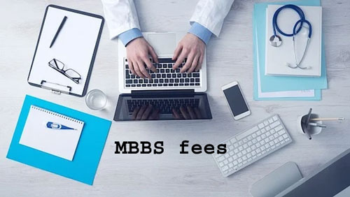 MBBS की फीस तय नहीं, विद्यार्थियों की बढ़ी परेशानी