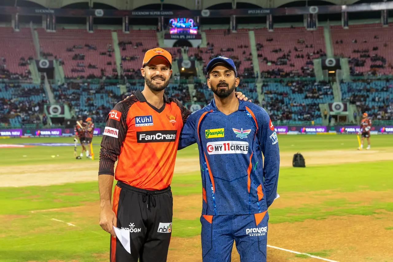 MI vs SRH: मुंबई इंडियंस ने टॉस जीतकर किया पहले गेंदबाजी का फैसला