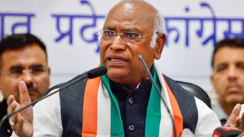 Mallikarjun Kharge: कांग्रेस के प्रदेश अध्यक्ष दीपक बैज के न्योता पर राष्ट्रीय अध्यक्ष मल्लिकार्जुन खड़गे का दूसरी बार प्रदेश दौरा तय