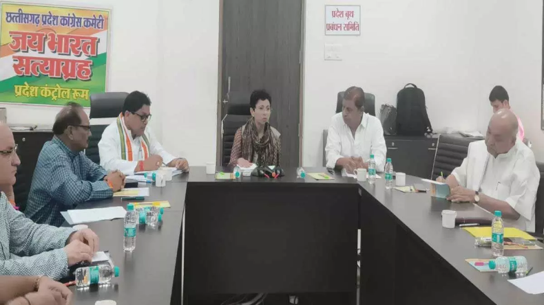 congress manifesto committee meeting: कांग्रेस घोषणा पत्र समिति की बैठक खत्म!