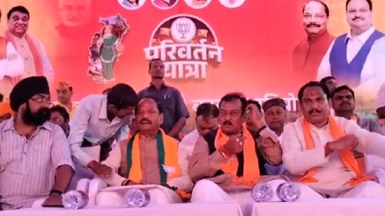 Raghubar Das: झारखंड के पूर्व मुख्यमंत्री रघुवर दास परिवर्तन यात्रा में शामिल, कांग्रेस पर जमकर घेरा