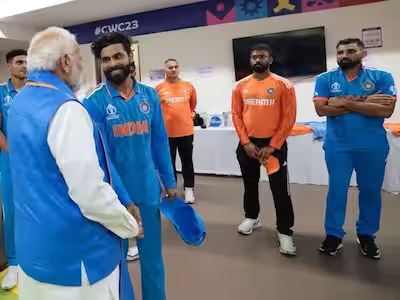 Ind vs Aus final: फाइनल में हार के बाद ड्रेसिंग रूम में पहुंचे PM मोदी, टीम से कही ये बड़ी बात