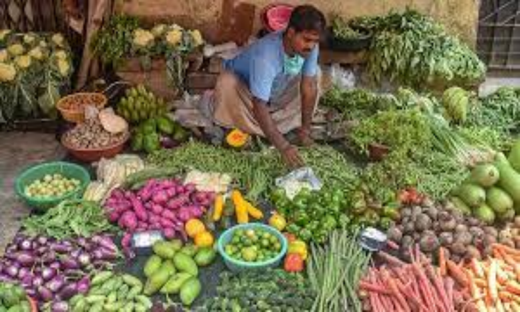 Retail Inflation: त्योहार के मौके पर महंगाई से मिली राहत, इतने प्रतिशत इन चीजों पर रही छूट