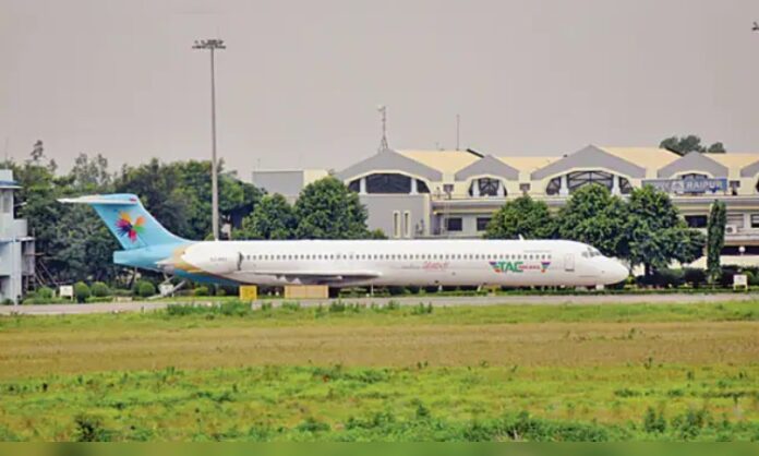 Bangladeshi Aircraft In Raipur