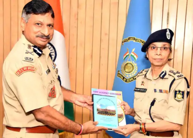 Mumbai: IPS रश्मि शुक्ला बनीं महाराष्ट्र की पहली महिला DGP, जानें कौन है  रश्मि शुक्ला