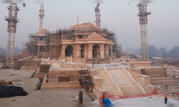 Ram Mandir in Ayodhya: भगवान राम के दर्शन के लिए 8000 किमी की पैदल यात्रा पर निकला ये शख्स, भगवान श्री राम को अनोखी चीज करेगा भेंट