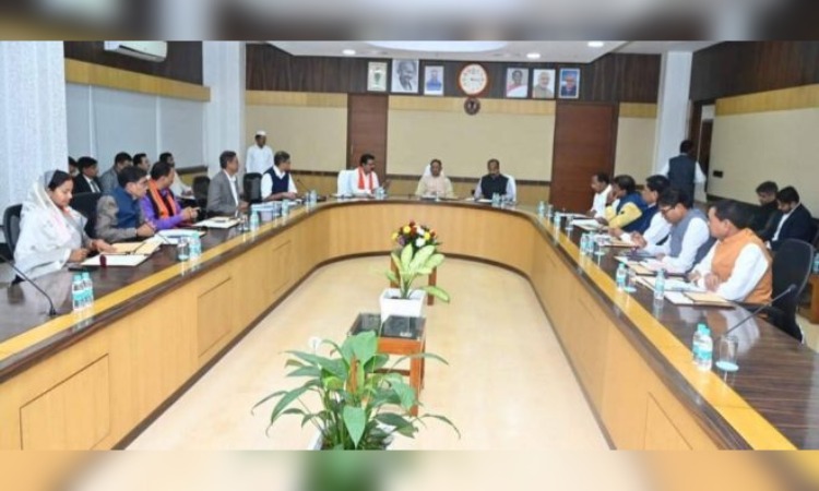 CG Cabinet Meeting: साय कैबिनेट की चौथी बैठक आज होगी, लिए जा सकते हैं कई अहम फैसले