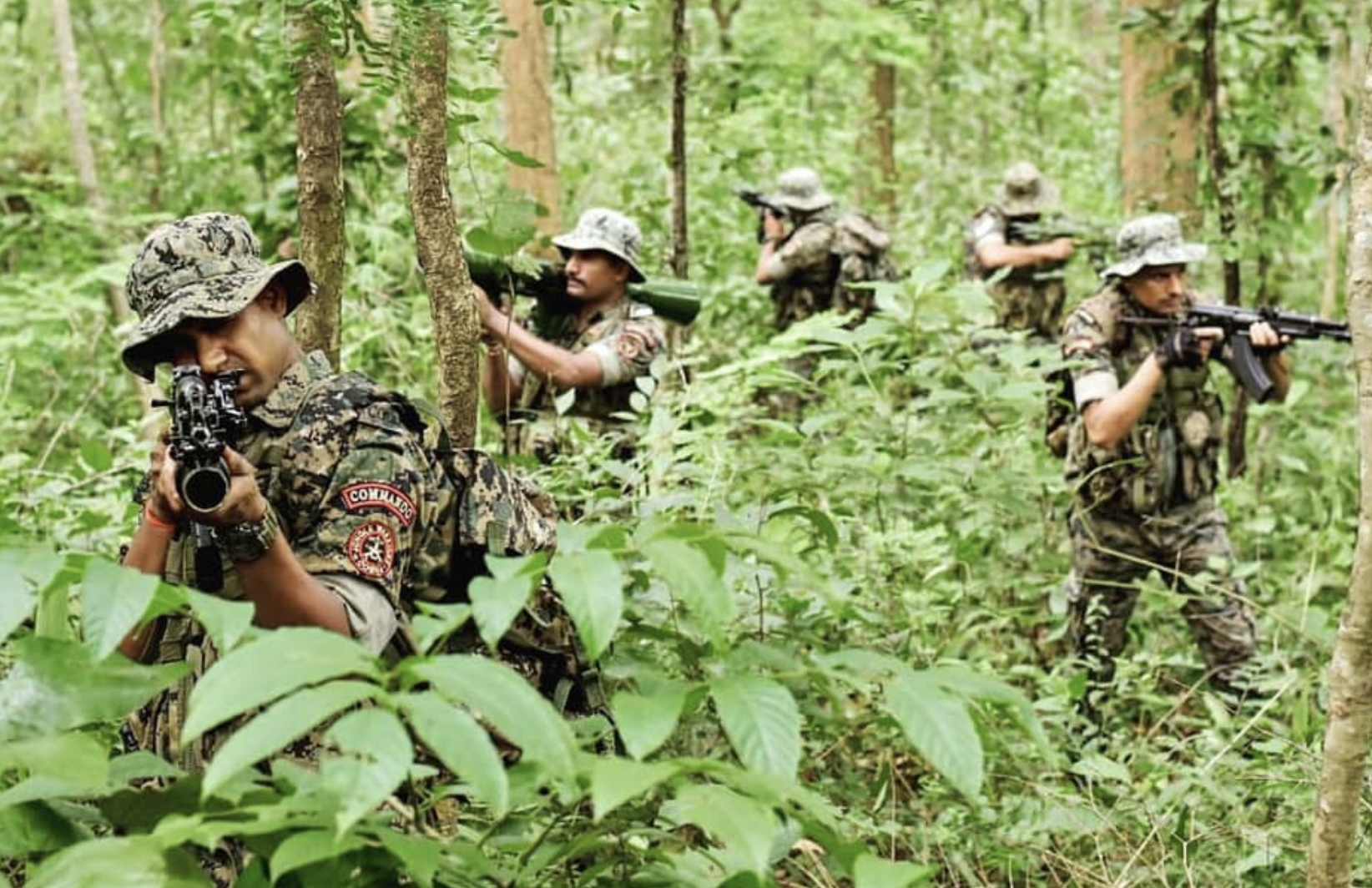 CG Narayanpur: सुरक्षाबलों और नक्सलियों के बीच मुठभेड़, 2 नक्सलियों के शव मिले