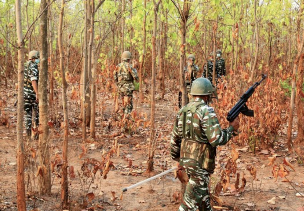 CG Naxals: एनकाउंटर के बाद नक्सलियों  ने लिखा पत्र, कहा- ‘खून खराबा रोक कर,बात करने को तैयार’