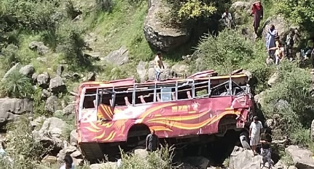 BSF Bus Accident: छत्तीसगढ़ में बीएसएफ जवानों की बस हुई दुर्घटनाग्रस्त, 17 जवान घायल