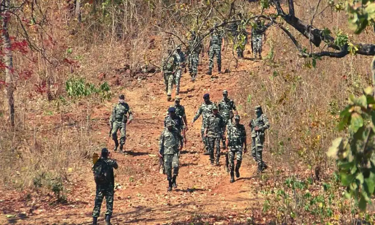 Chhattisgarh Naxal Attack: बीजापुर में सुरक्षाबल-नक्‍सली के बीच मुठभेड़; 2 नक्‍सली ढेर