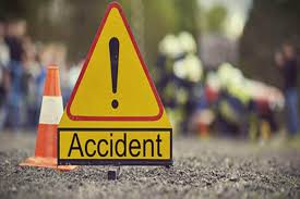 Accident News: ट्रक और ऑटो मे सीधी टक्कर, मौके पर दो की मौत