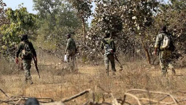 Attack On Naxals: छत्तीसगढ़-महाराष्ट्र बॉर्डर पर सर्जिकल स्ट्राइक, 10 नक्सली ढेर