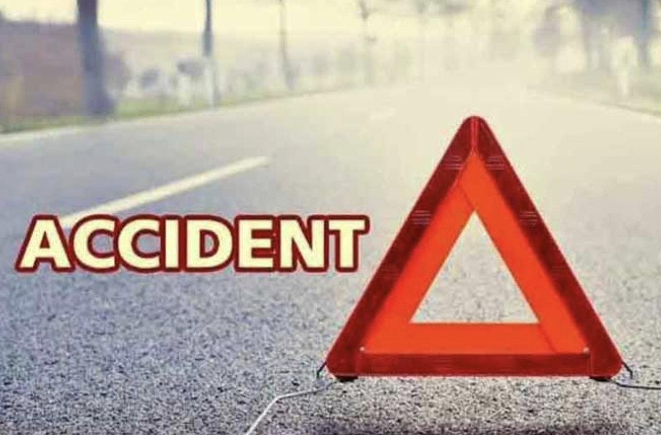 CG Bus Accident: छत्तीसगढ़ में यात्रियों से भरी बस हुई दुर्घटनाग्रस्त! 2 की मौत, 42 घायल