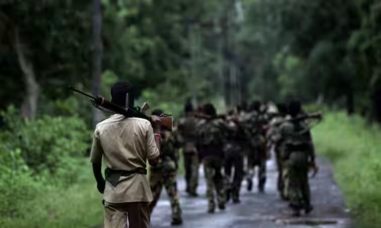 Chhattisgarh Naxalite: सुकमा में नक्सलियों का तांडव, शक के आधार पर 16 साल के लड़के को उतारा मौत के घाट